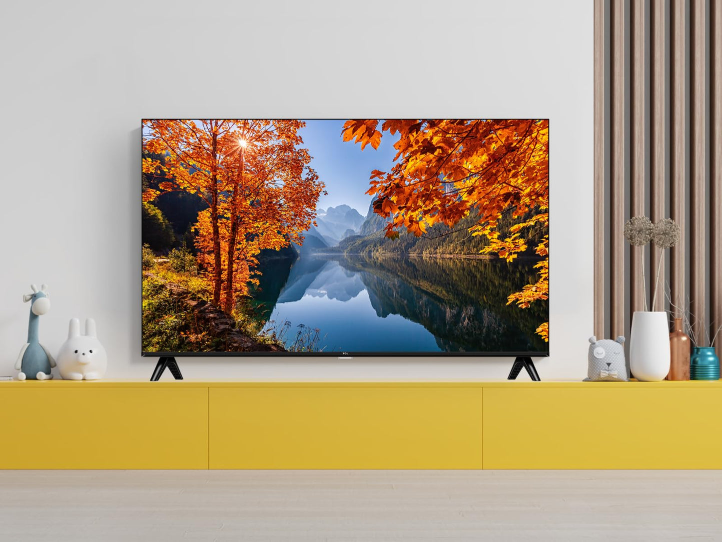TCL 40V5C – TV QLED Direct LED Smart Full HD 40" avec Android TV & HDR - Compatible avec Google Cast & Google Home, Design Mince